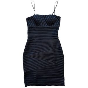 White House Black Market LBD bodycon mini dress size 2 style # 570020527